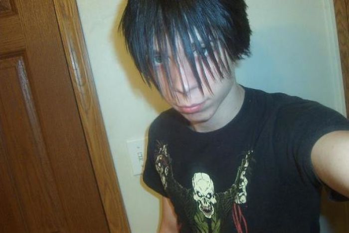 2007. It Makes My Face Itchy Just Looking At It