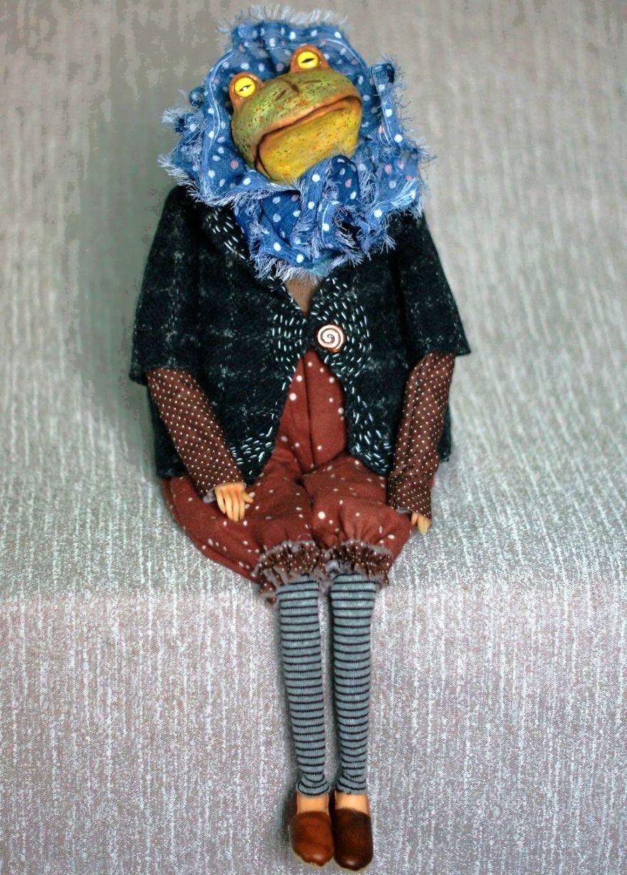 These Fab Papier-Mache Frogs Would Fairy-Tale Any Room These Fab Papier-Mache Frogs Would Fairy-Tale Any Room