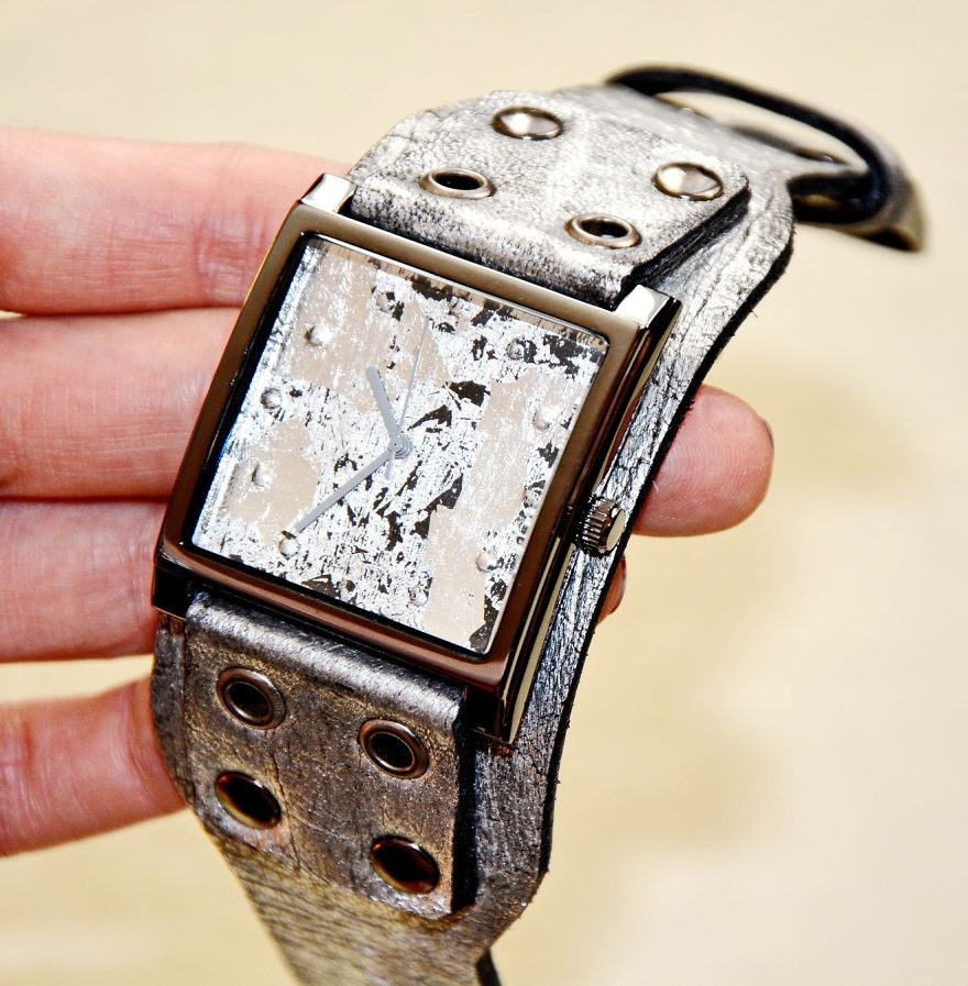 10+ Frightening Leather Watches, Iphone Covers And Other Handmade Accessories You’ll Be Marveled With
