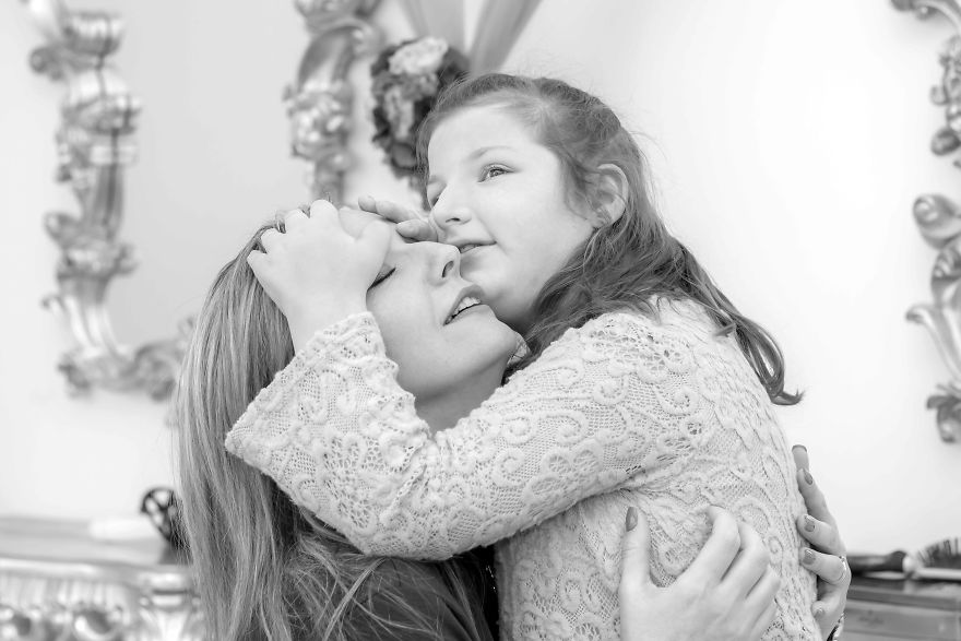 I Took Photos Of Moms And Their Children With Special Needs To Show Their Love To Each Other