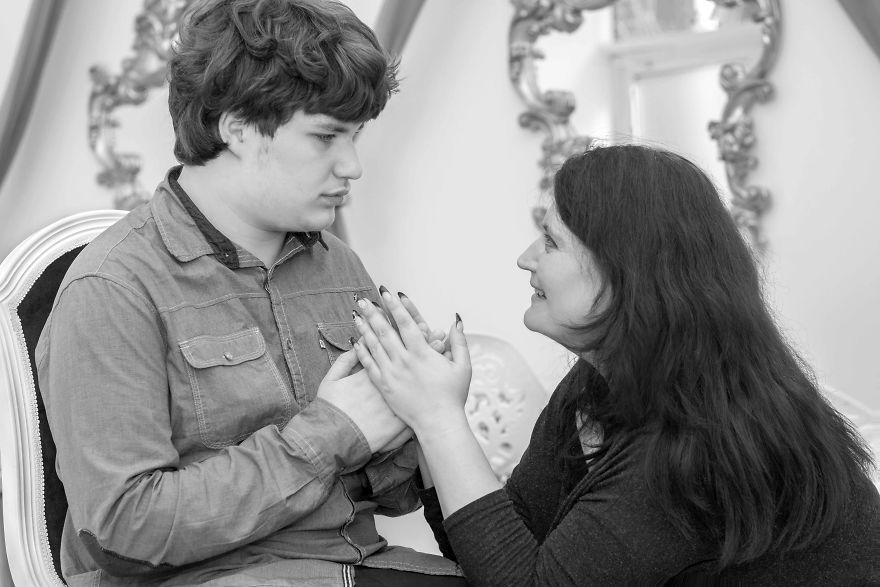 I Took Photos Of Moms And Their Children With Special Needs To Show Their Love To Each Other