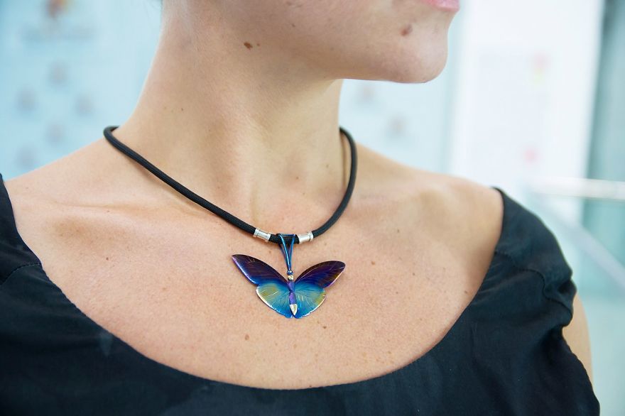 Russian Studio "Art Queen" Makes A Very Interesting Jewelry Of Titanium. Russian Studio "Art Queen" Makes A Very Interesting Jewelry Of Titanium.