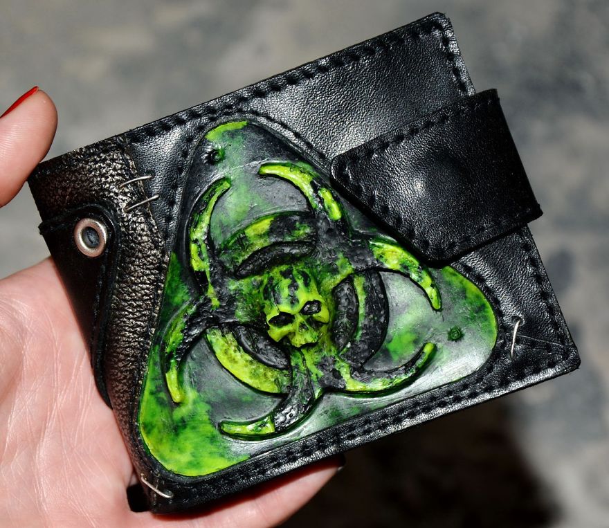 10+ Frightening Leather Watches, Iphone Covers And Other Handmade Accessories You’ll Be Marveled With