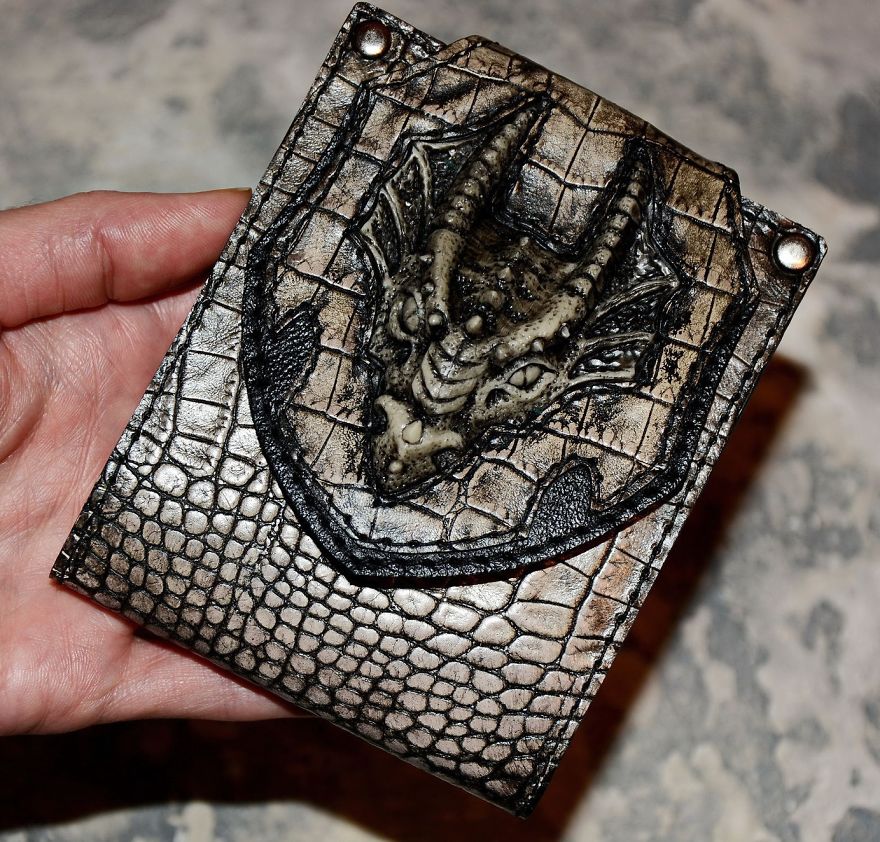 10+ Frightening Leather Watches, Iphone Covers And Other Handmade Accessories You’ll Be Marveled With