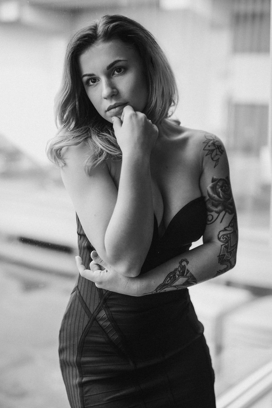 Smouldering! Vicky. B Working It!