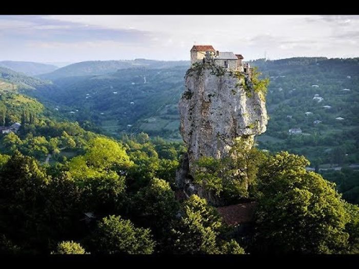Could You Survive Alone On This 130 Foot Rock