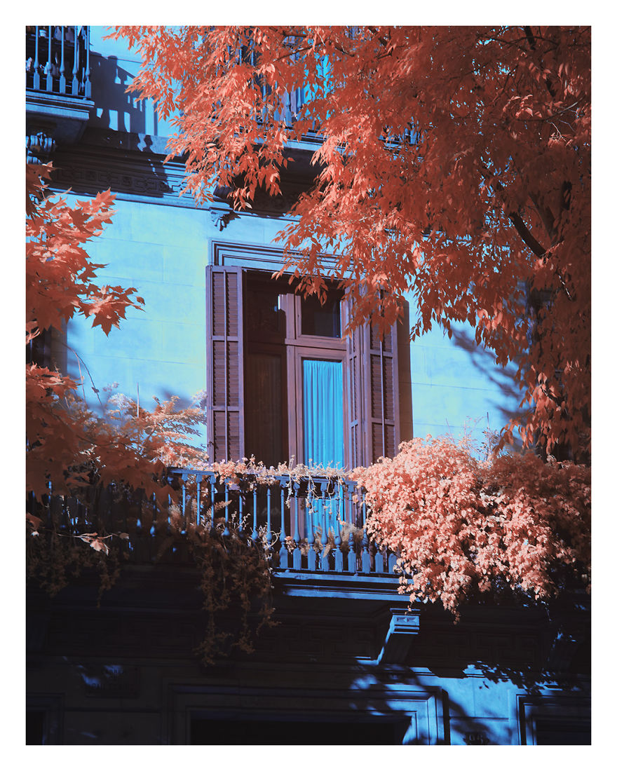 Seeing Barcelona In My Ultracolour Lens