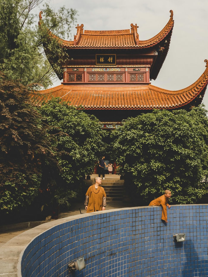 Through The Lens Of Natalie Kornalska: China’s Every Day Life.