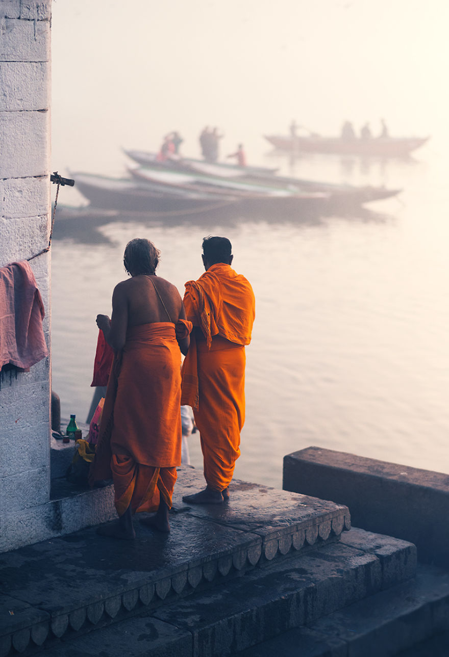 I Traveled To World's One Of The Oldest City To Photograph Its People And Spiritual Atmosphere