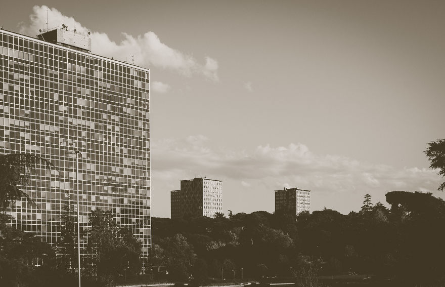 10+ Monochromatic Photographs Of The Most Modern District Of Rome 10+ Monochromatic Photographs Of The Most Modern District Of Rome