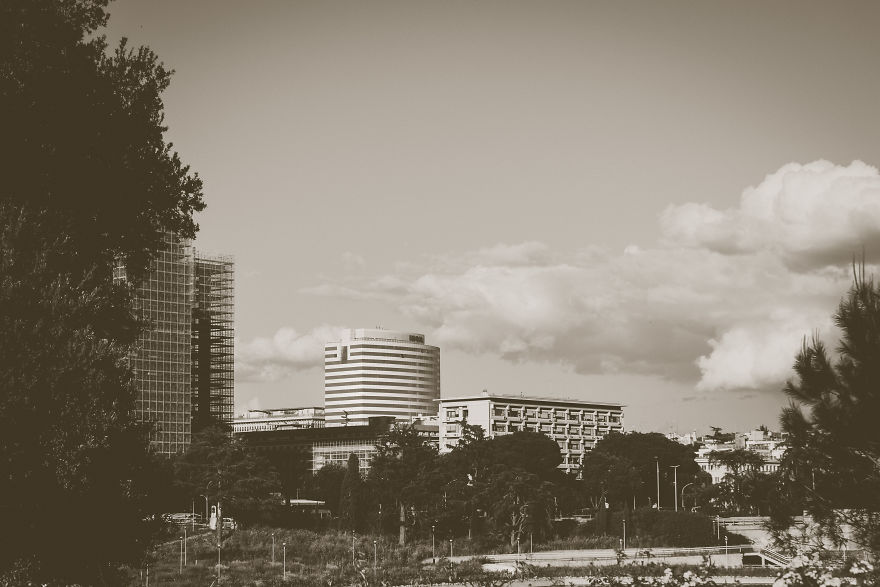 10+ Monochromatic Photographs Of The Most Modern District Of Rome