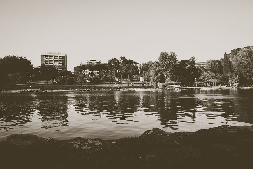 10+ Monochromatic Photographs Of The Most Modern District Of Rome