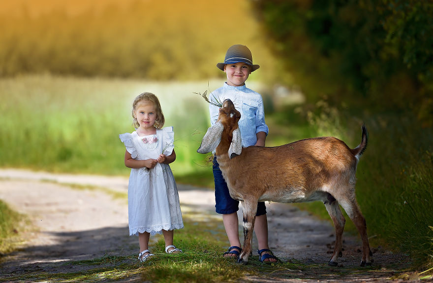 Amazing Children's Day In The Countryside