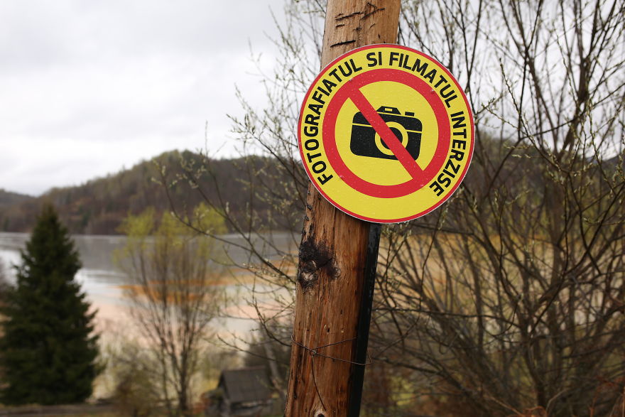This Church Spire Is All That Remains Of A Village, Soon It Will Be Buried Completely This Church Spire Is All That Remains Of A Village, Soon It Will Be Buried Completely