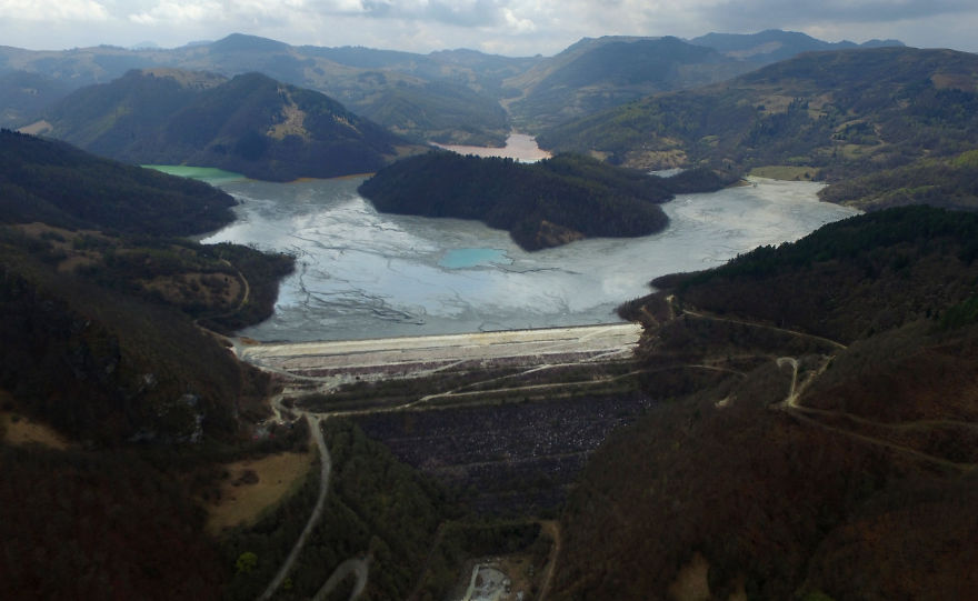 This Church Spire Is All That Remains Of A Village, Soon It Will Be Buried Completely This Church Spire Is All That Remains Of A Village, Soon It Will Be Buried Completely