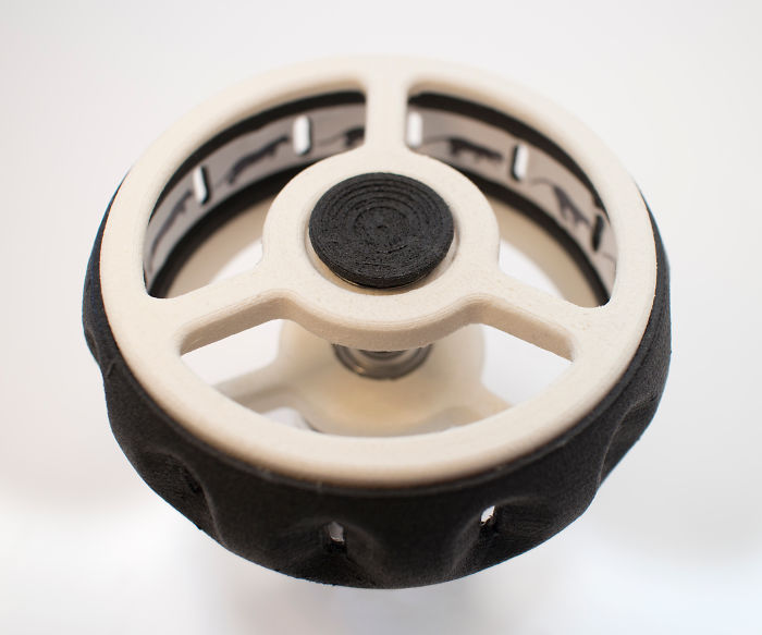 I Created An Animated Fidget Spinner That Is More Fun Than The Original I Created An Animated Fidget Spinner That Is More Fun Than The Original