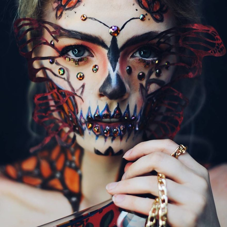 I Match My Makeup With Colorful Handbags I Match My Makeup With Colorful Handbags