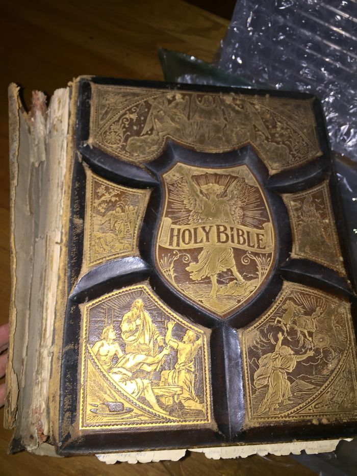 My Family's Bible Over 150 Years Old Carried From Missouri To Oregon To California.