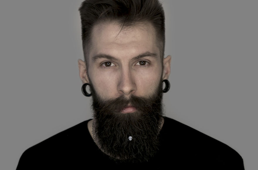 A Boyfriend Doesn’t Appreciate His Girlfriend’s Gift, But Instead Other Men Love It