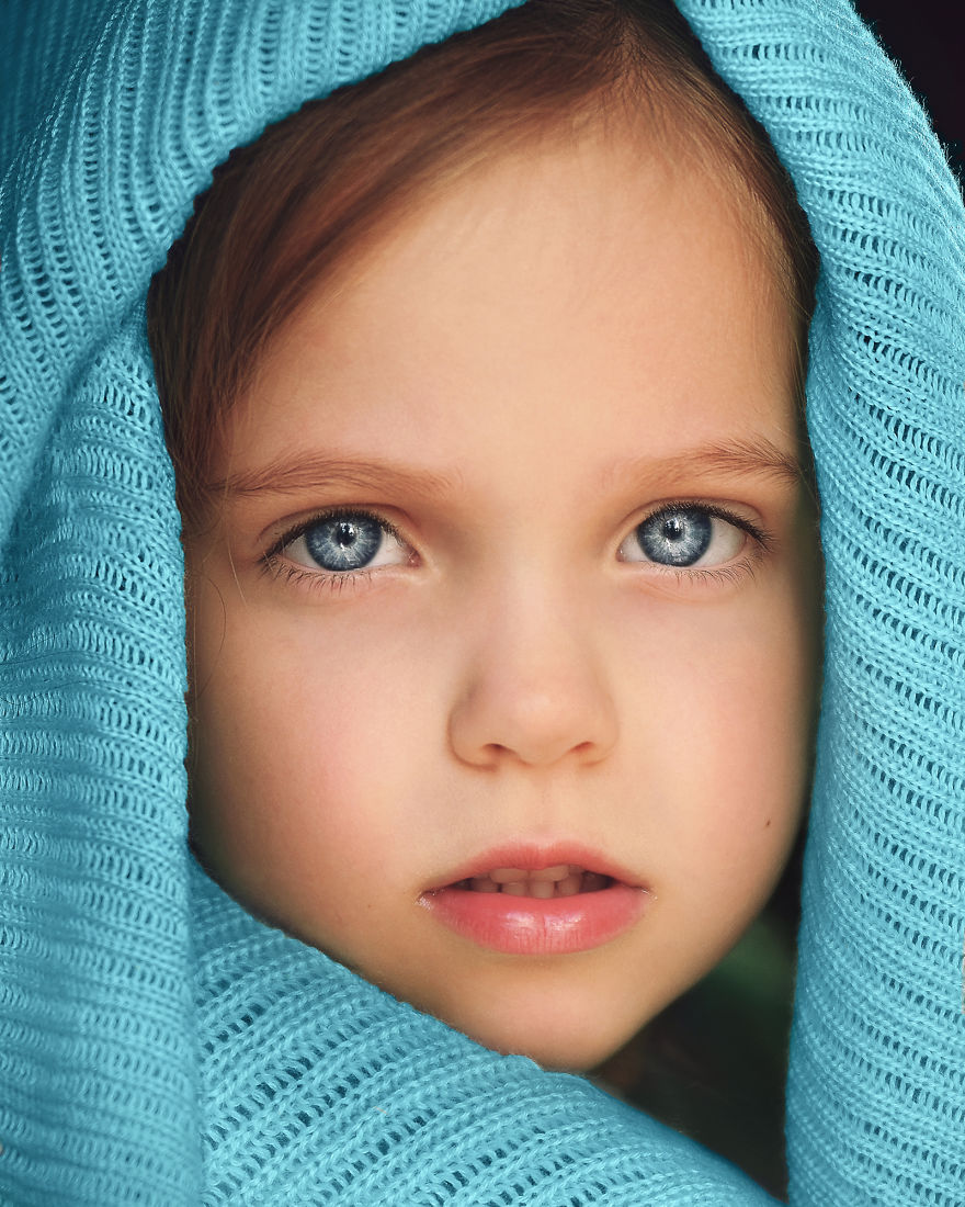 Raising Triplet Girls