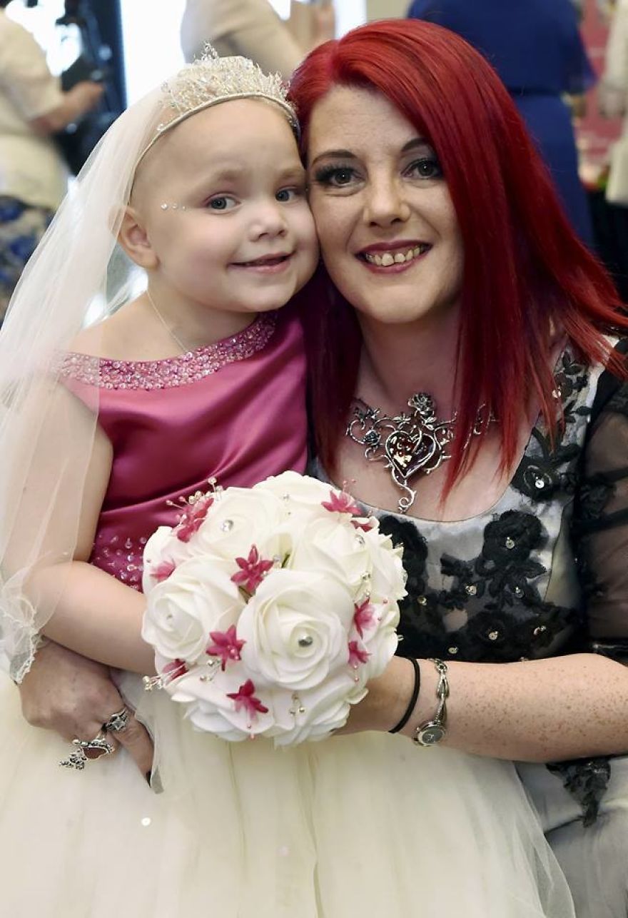 Terminally Ill Scottish Girl Has Fairytale &lsquo;Wedding&rsquo;