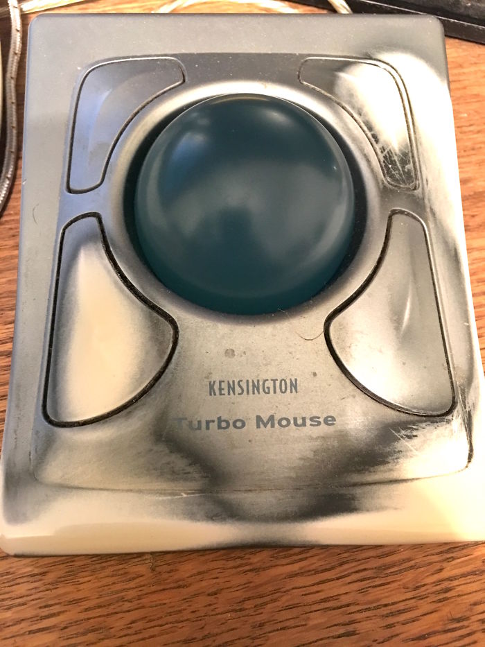 My Kensington Turbo Mouse After Years Of Use.