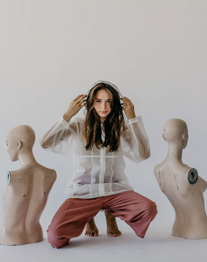 Experiment Reveals The Difference Between Pro Photographers Using $500 Gear VS. Amateur Using $4,950 Gear Experiment Reveals The Difference Between Pro Photographers Using $500 Gear VS. Amateur Using $4,950 Gear