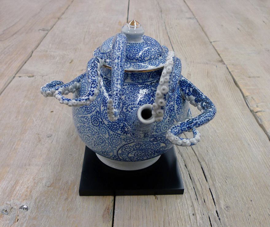 ceramic-pot-octopus-kitsch-kogei-keiko-masumoto-02