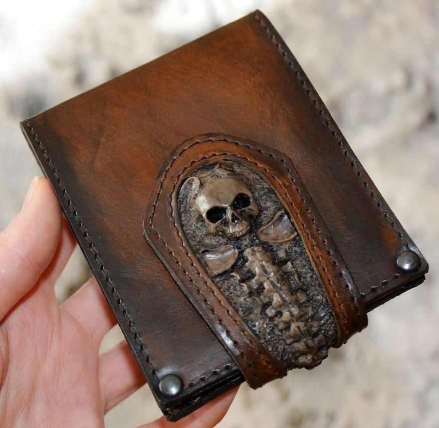 10+ Frightening Leather Watches, Iphone Covers And Other Handmade Accessories You’ll Be Marveled With
