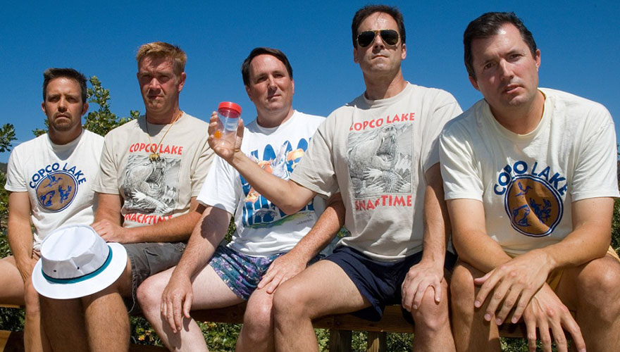 Five Friends Take Same Photo For 35 Years, And Go Viral Again In 2017 With Their Newest Pic