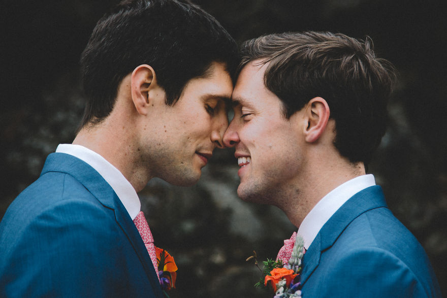 Two men looking each other in the eyes 