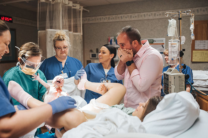 100 Powerful Photos Of Dads In The Delivery Room To Celebrate Father’s Day