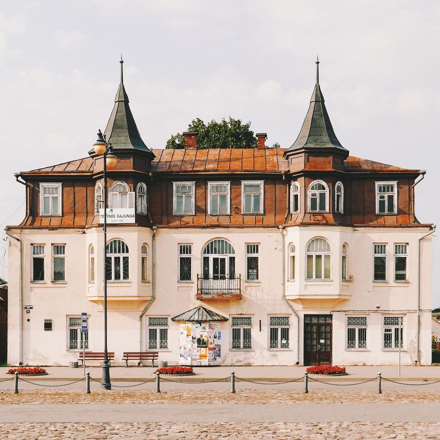 This Unique Platform Lets Everyone Get To Know A Country From Everyday Perspective