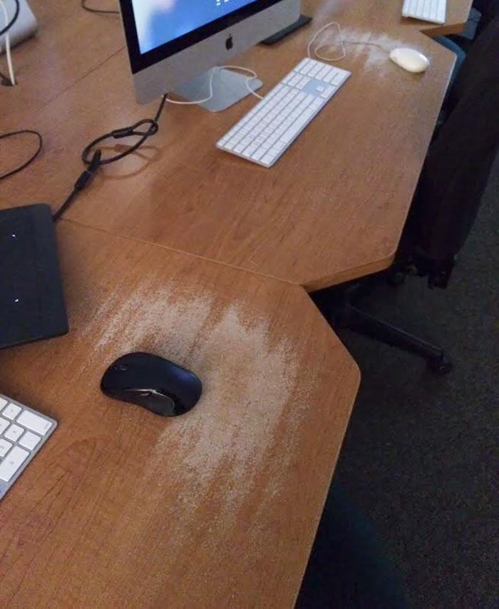 School Doesn't Supply Mouse Pads, Leaving Some Mouse Paths