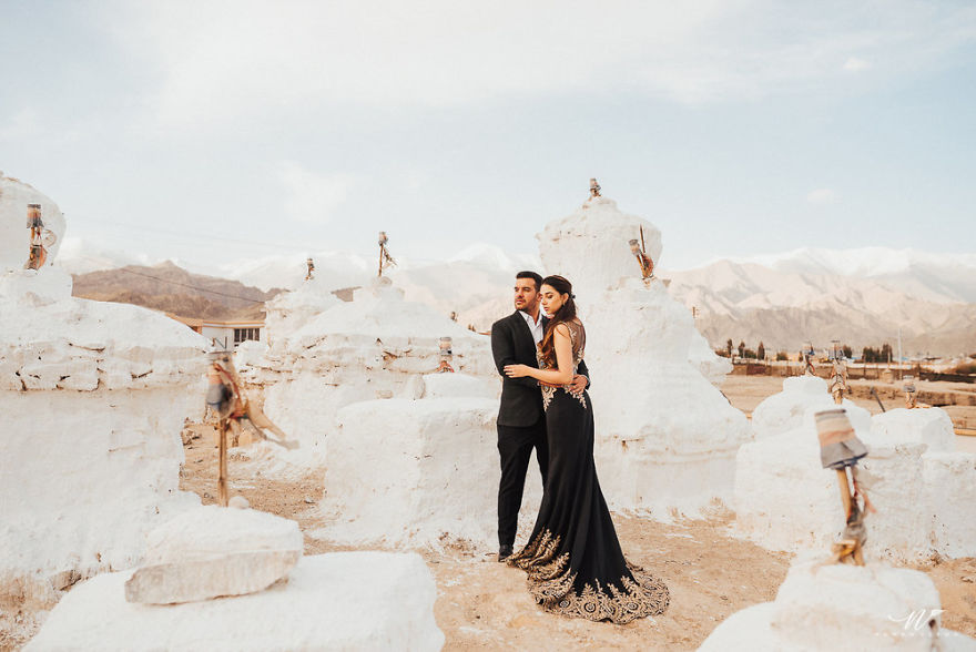 A Week Long Engagement Photo Shoot In Ladakh, India A Week Long Engagement Photo Shoot In Ladakh, India