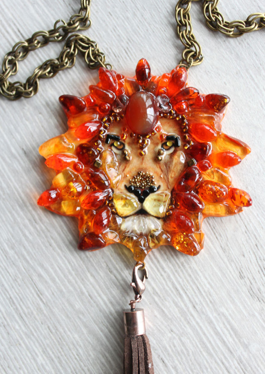 The Sunshine Of A Talent: Textured Brooches By Ekaterina Panfilova