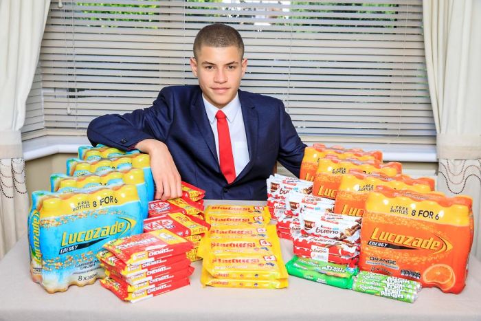 15-Year-Old Boy Turns School Bathrooms Into A $56,000-A-Year Sweets Empire 15-Year-Old Boy Turns School Bathrooms Into A $56,000-A-Year Sweets Empire