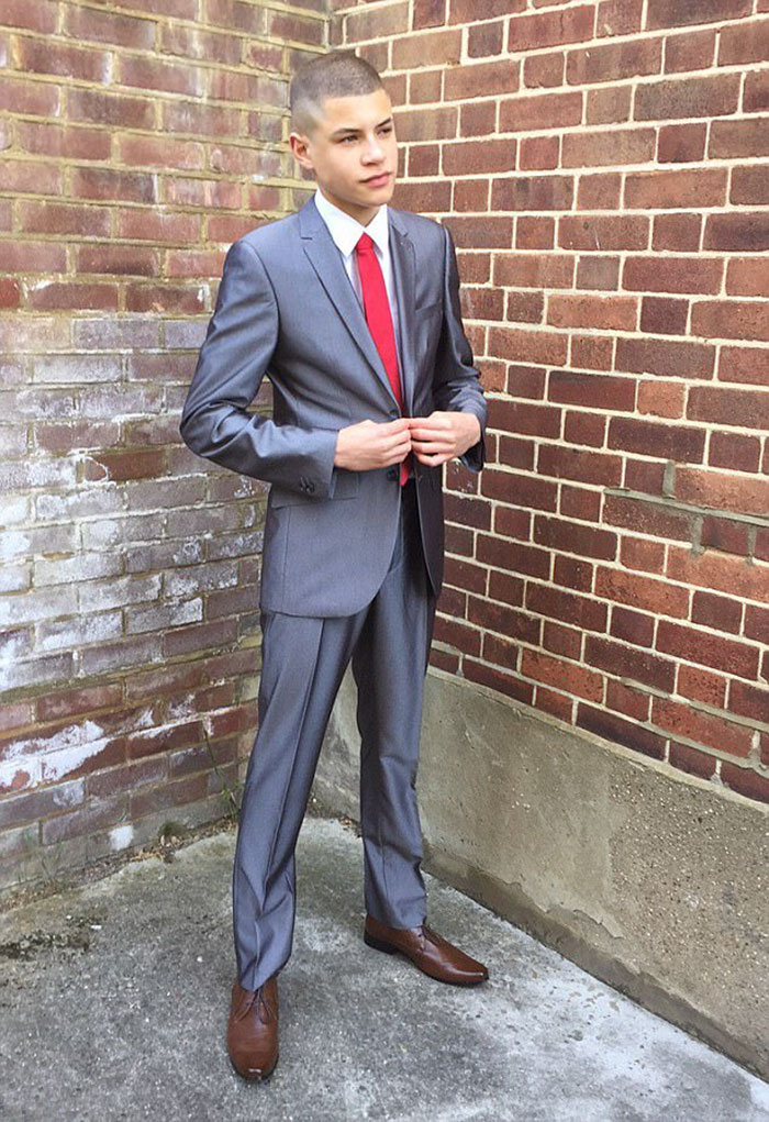 15-Year-Old Boy Turns School Bathrooms Into A $56,000-A-Year Sweets Empire 15-Year-Old Boy Turns School Bathrooms Into A $56,000-A-Year Sweets Empire