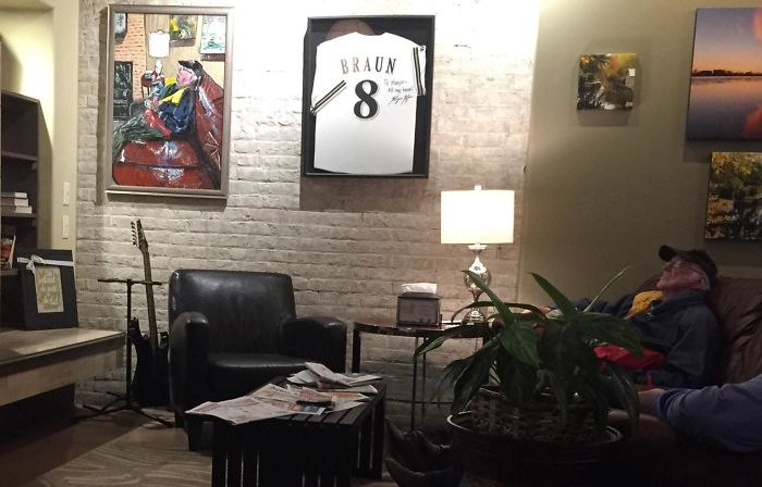 Went To A Cafe Today, Saw A Glitch In The Matrix