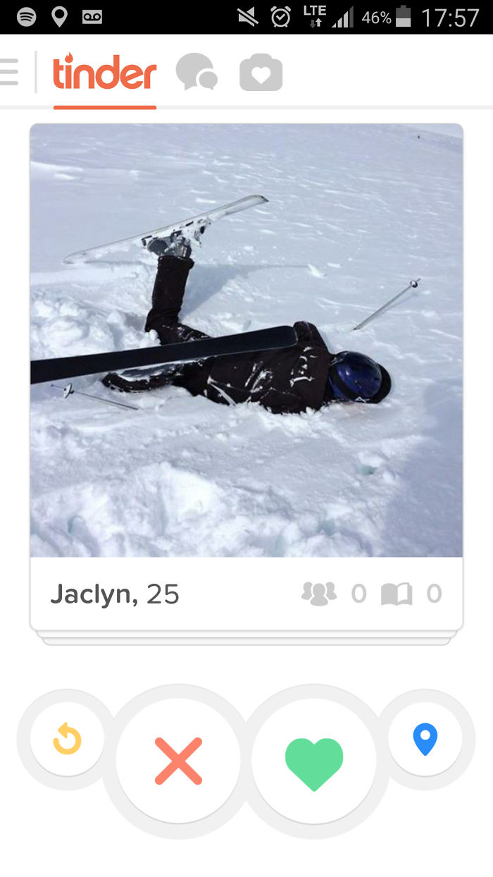 This Was Her First Picture. First Time I've Ever Actually Laughed Out Loud From Tinder