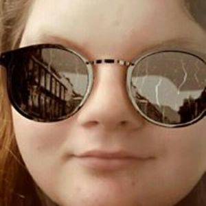 elizabethvalleli avatar