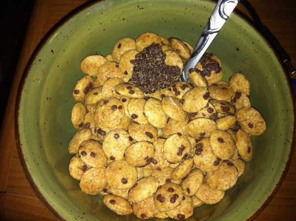 Found A Large Clump Of "Chocolate Chips" In My Cookie Crisp