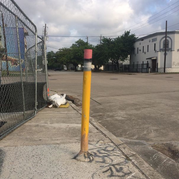 Someone Spraypainted This Pole To Look Like A Pencil