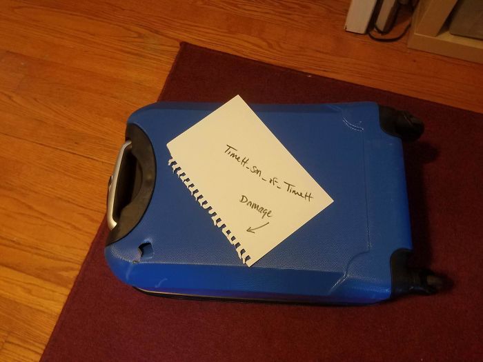 United Airlines Passenger Films How Terribly They Handle Luggage, And It Escalates Quickly