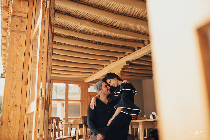 A Week Long Engagement Photo Shoot In Ladakh, India A Week Long Engagement Photo Shoot In Ladakh, India