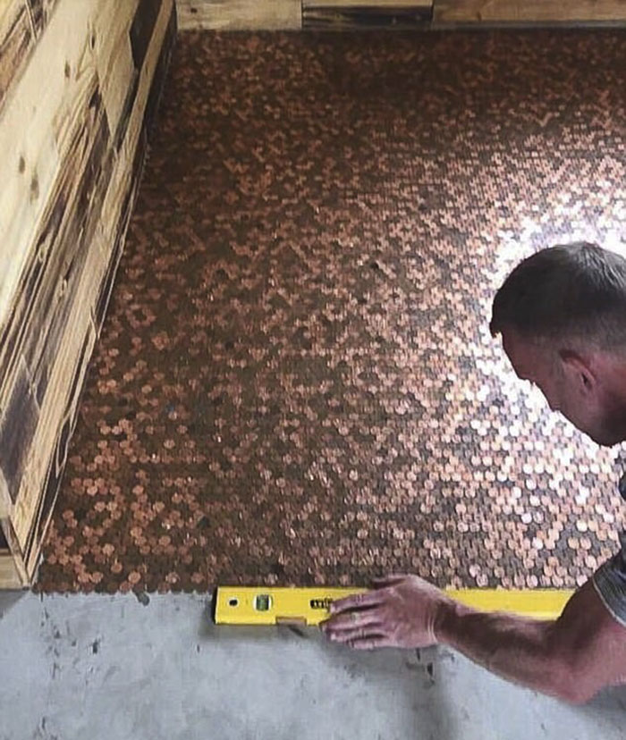 When This Barber Was Quoted £1000 For The New Shop Floor He Decided To Cover It With 70,000 Pennies Instead When This Barber Was Quoted £1000 For The New Shop Floor He Decided To Cover It With 70,000 Pennies Instead