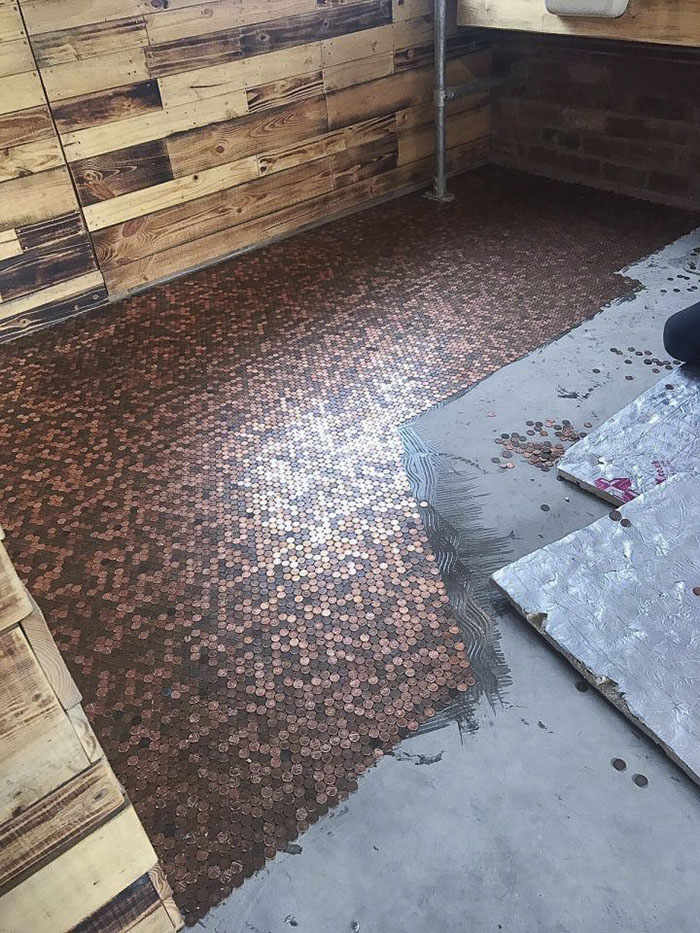 When This Barber Was Quoted £1000 For The New Shop Floor He Decided To Cover It With 70,000 Pennies Instead When This Barber Was Quoted £1000 For The New Shop Floor He Decided To Cover It With 70,000 Pennies Instead