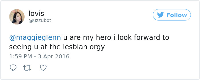 Aunt Makes Homophobic Comment To Her Niece, Regrets It Immediately Aunt Makes Homophobic Comment To Her Niece, Regrets It Immediately