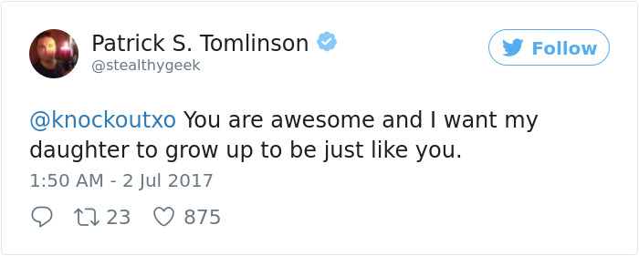 Guy Left In Tears After Trying To Grope Woman, But Not Everyone Agrees She Has Right To Fight Back Like That Guy Left In Tears After Trying To Grope Woman, But Not Everyone Agrees She Has Right To Fight Back Like That