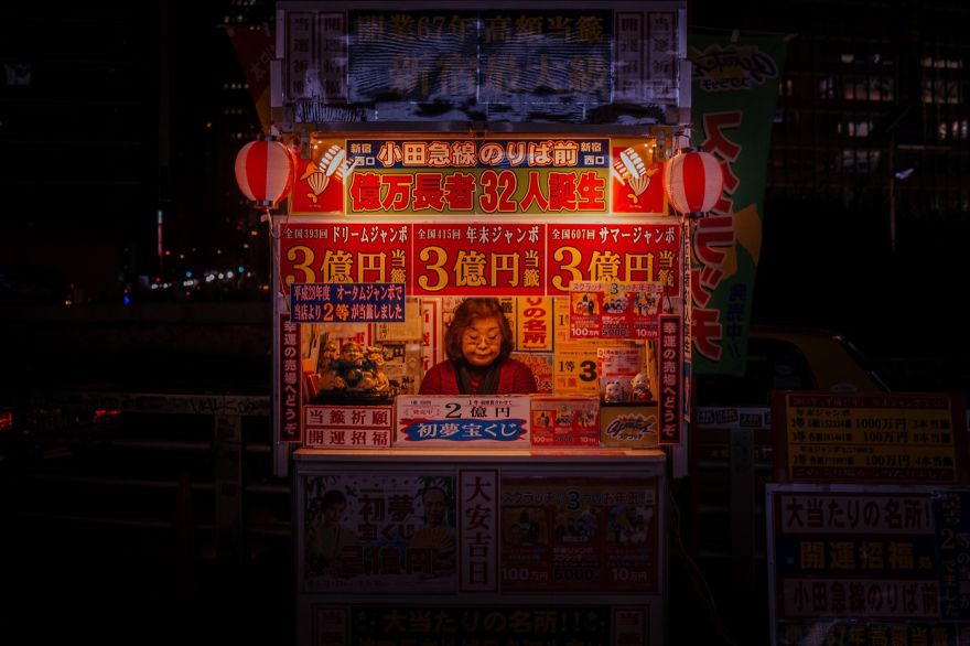 By Junhan F - The Street Photographer